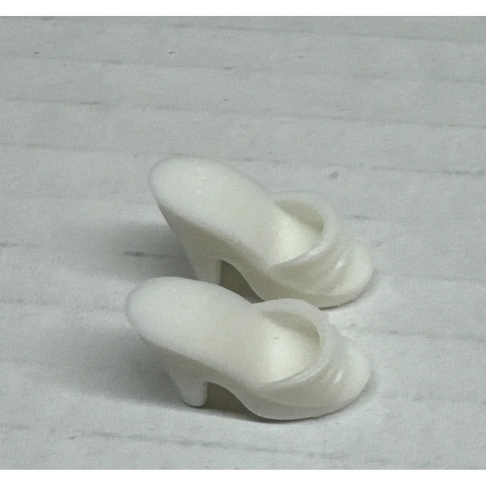 Vintage Barbie Accessories Fashion Avenue White Mules Shoes Hong Kong